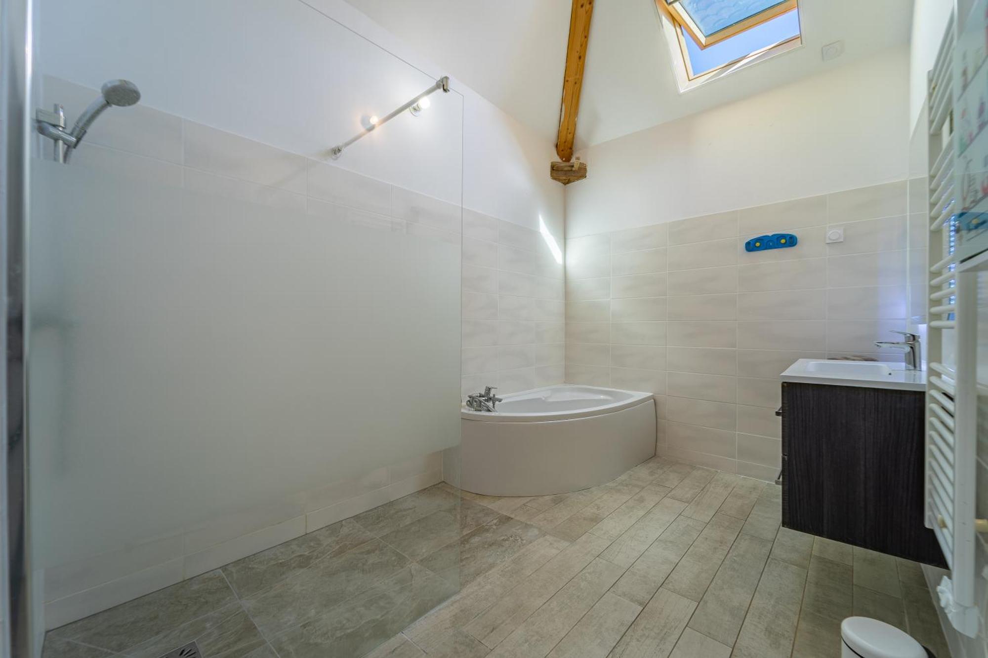 Cosy Room'S Frontonas Ngoại thất bức ảnh