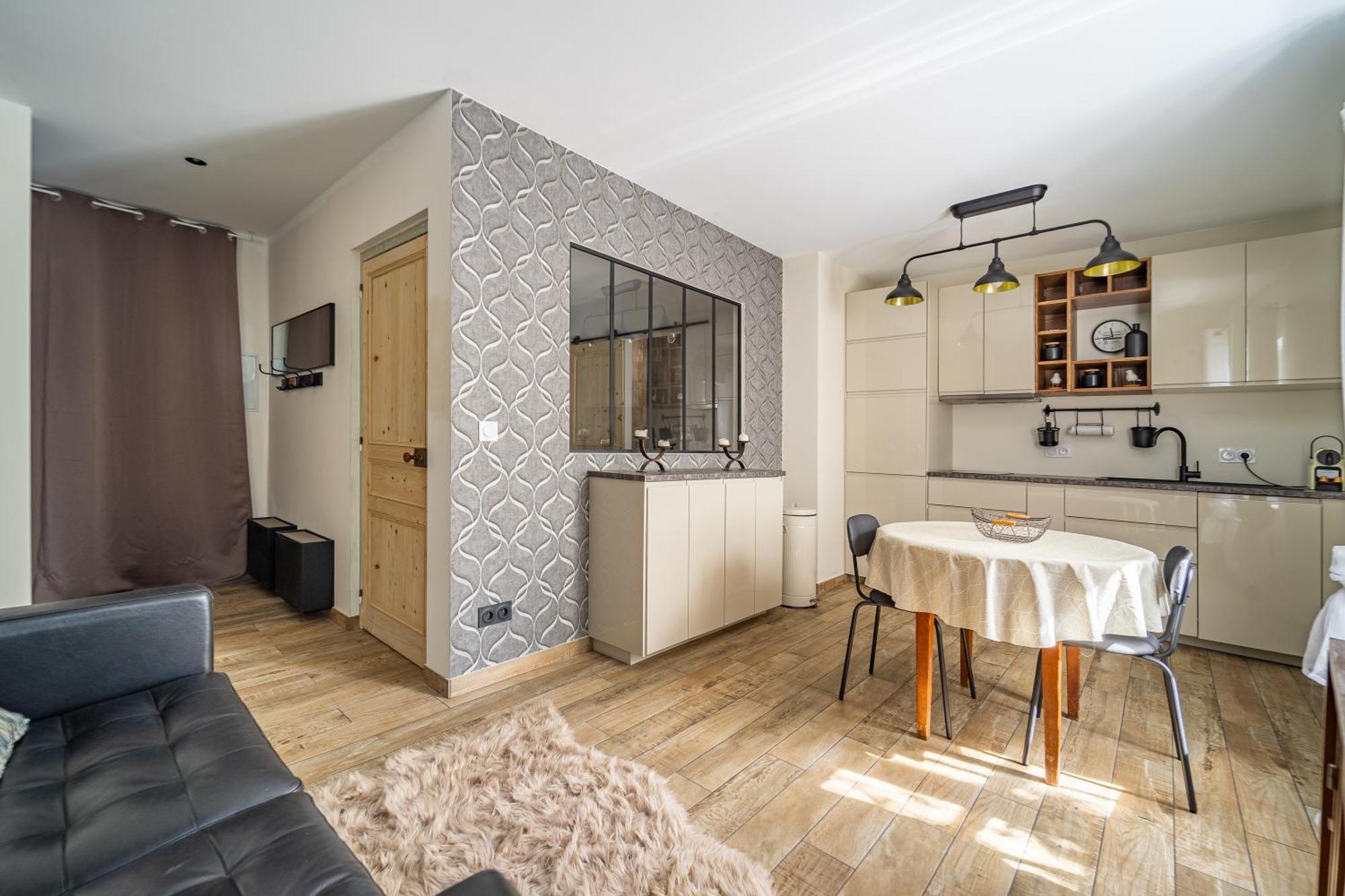 Cosy Room'S Frontonas Ngoại thất bức ảnh