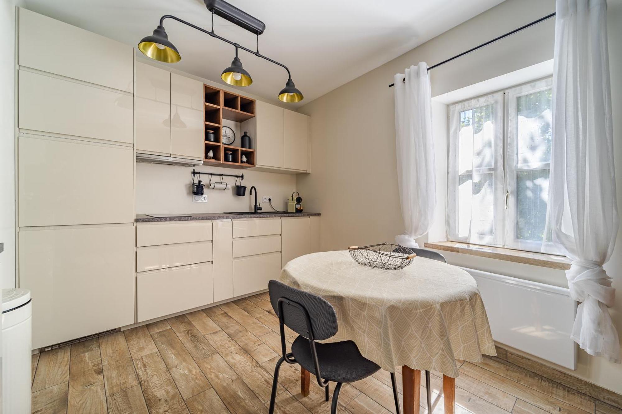 Cosy Room'S Frontonas Ngoại thất bức ảnh